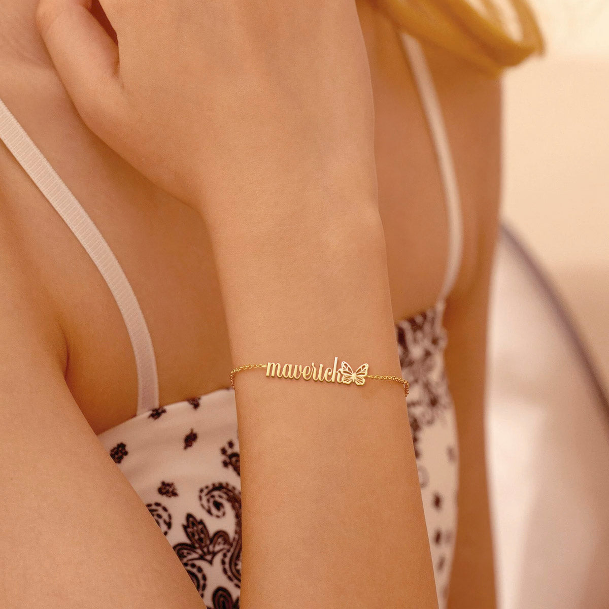 MAVERICK  VTX62 Custom Name Bracelet – A Meaningful Gift She’ll Love